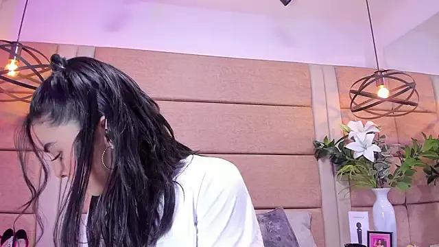 AriaBelles from StripChat is Freechat