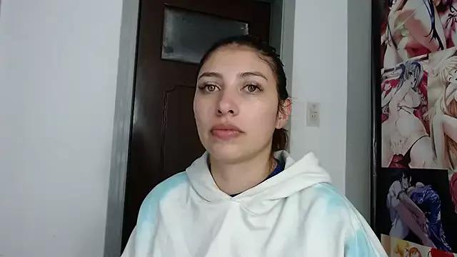 AriaBliss- from StripChat is Freechat