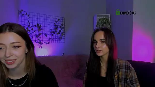 Try our girls live displays and explore the company of endless strippers, with beautiful physiques, vibrating toys and more.