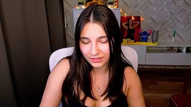 Try our girls live displays and explore the company of endless strippers, with beautiful physiques, vibrating toys and more.