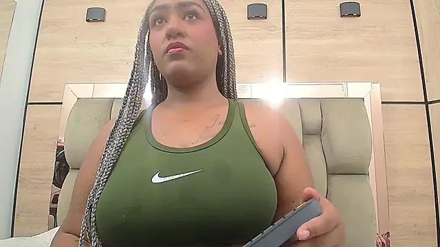 arianna_pearl from StripChat