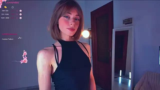 Try our girls live displays and explore the company of endless strippers, with beautiful physiques, vibrating toys and more.