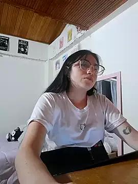 Arielle_lov from StripChat is Freechat
