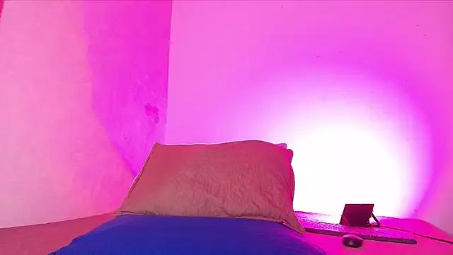 arl_chloee from StripChat is Freechat
