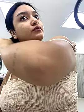 AryRose_ from StripChat is Freechat