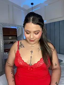 Try our girls live displays and explore the company of endless strippers, with beautiful physiques, vibrating toys and more.