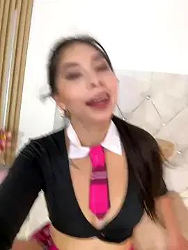 Ashley-Whitee from StripChat is Freechat