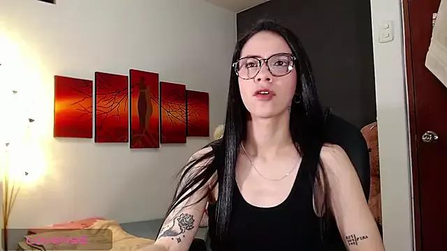 Ashley_olivares from StripChat is Freechat