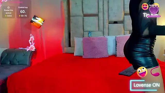 Try our girls live displays and explore the company of endless strippers, with beautiful physiques, vibrating toys and more.