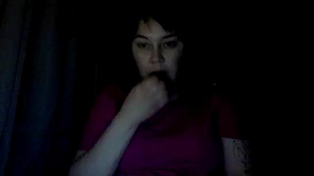 AshleyLaFlower from StripChat is Freechat