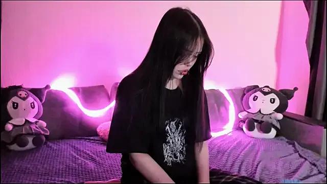 ashleyscarrlett from StripChat is Freechat