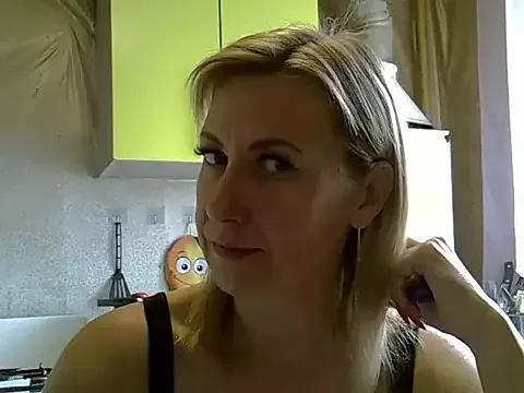 AshleyXHoney from StripChat is Freechat