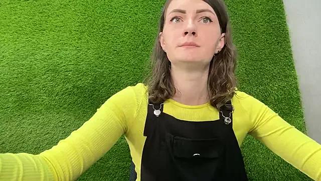 Try our girls live displays and explore the company of endless strippers, with beautiful physiques, vibrating toys and more.