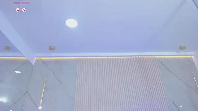 ashlyn_parker from StripChat is Freechat
