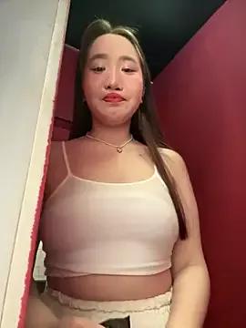 Try our girls live displays and explore the company of endless strippers, with beautiful physiques, vibrating toys and more.