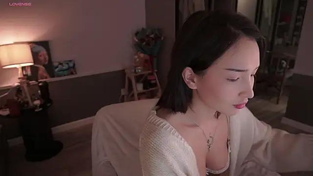 asuna_love model from StripChat