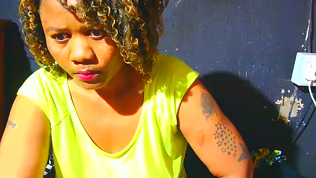 Augustine-Blooomxx — naked and deepthroat