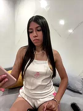 Aurora_7 from StripChat is Freechat
