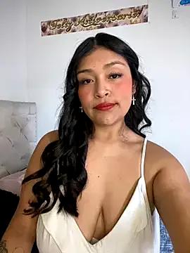 Try our girls live displays and explore the company of endless strippers, with beautiful physiques, vibrating toys and more.