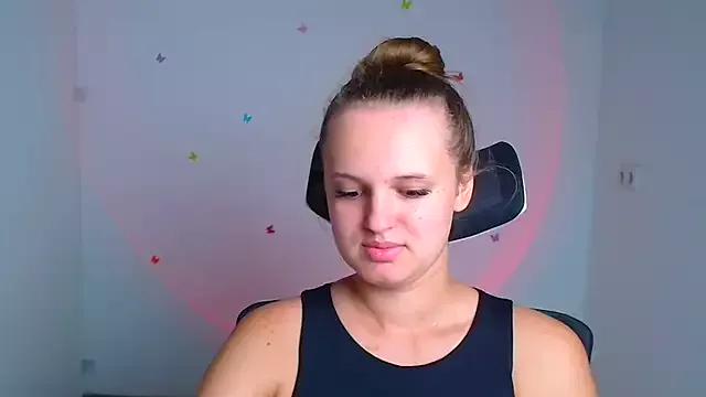 Aurora_White from StripChat is Freechat