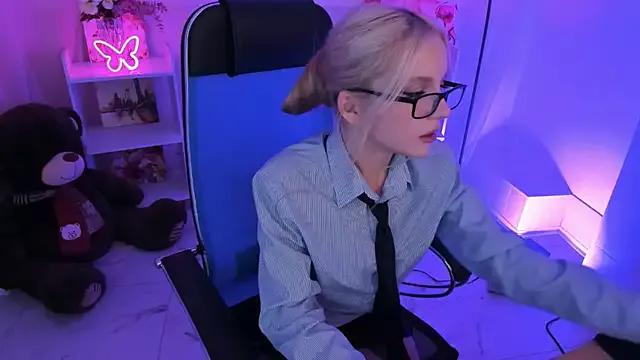 AuroraWrenfield from StripChat is Freechat