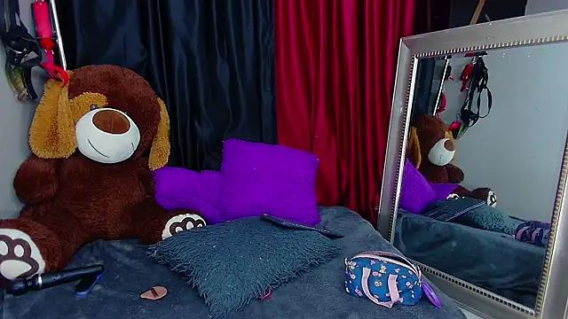 AvaLusty from StripChat