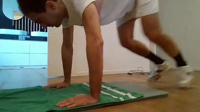 AvvocatoPorco from StripChat