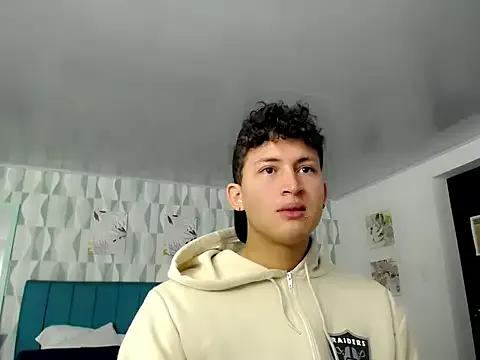 Axel_savage from StripChat is Freechat