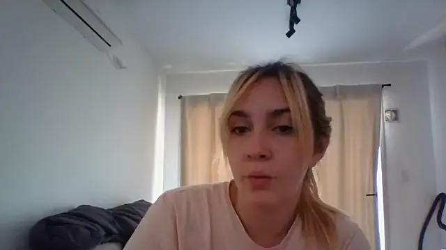 Photos of ayebran from StripChat is Freechat
