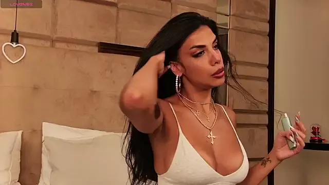 AylinHazel from StripChat is Freechat