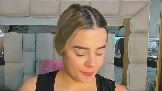 AYNARA_ROSE from StripChat