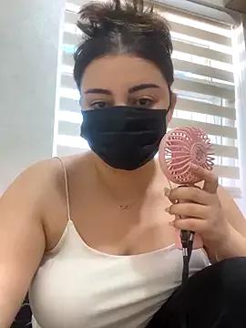 ayxqueenx from StripChat is Freechat