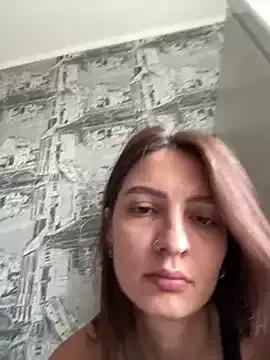 BabeRainbow from StripChat is Freechat
