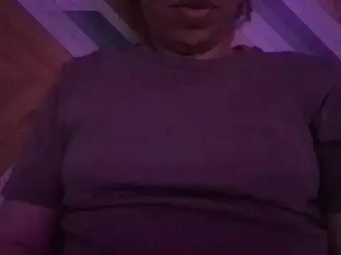 BabyVibesKiss from StripChat is Freechat