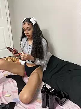 Try our girls live displays and explore the company of endless strippers, with beautiful physiques, vibrating toys and more.