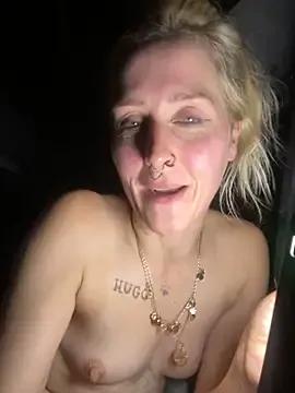 BaddieKitty_JoleneFuego from StripChat is Freechat