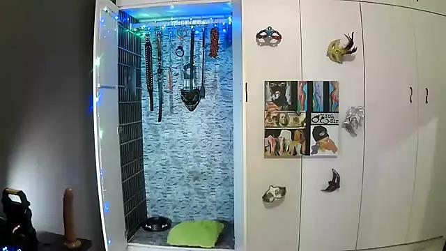 BaDSubMiss from StripChat is Freechat