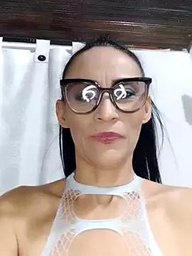 Try our girls live displays and explore the company of endless strippers, with beautiful physiques, vibrating toys and more.