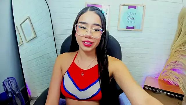 BarbieGirl___ from StripChat is Freechat