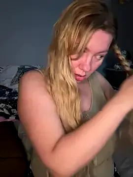 Barby_Kiss from StripChat is Freechat