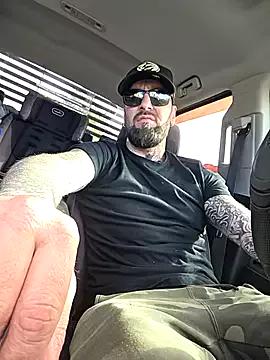 Try our girls live displays and explore the company of endless strippers, with beautiful physiques, vibrating toys and more.