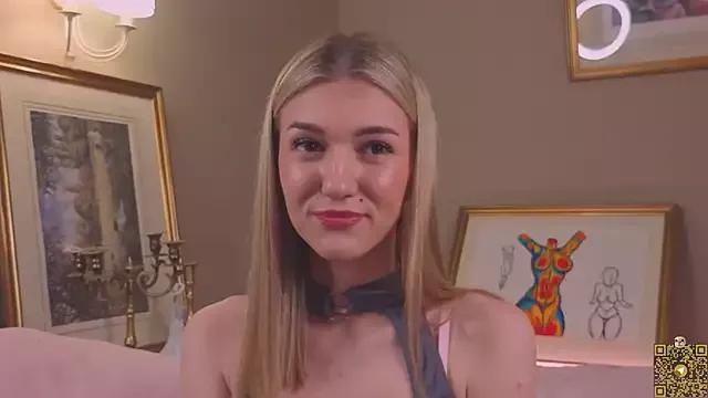 Try our girls live displays and explore the company of endless strippers, with beautiful physiques, vibrating toys and more.