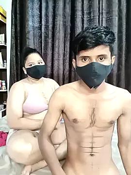 Beautiful_couple_70 from StripChat is Freechat