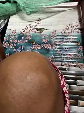 Try our girls live displays and explore the company of endless strippers, with beautiful physiques, vibrating toys and more.
