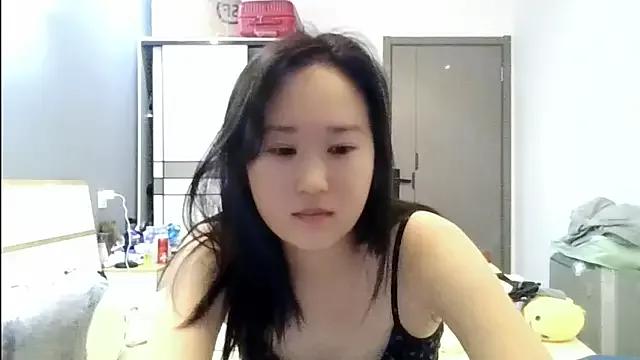 Belinda66 from StripChat is Freechat