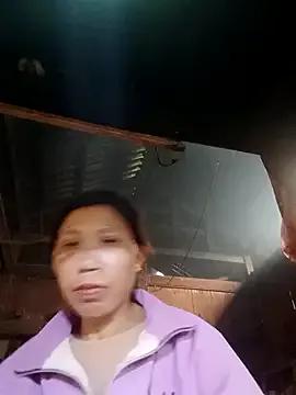 bella-la from StripChat is Freechat