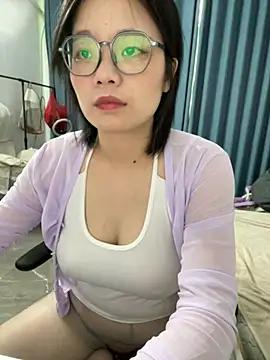 Try our girls live displays and explore the company of endless strippers, with beautiful physiques, vibrating toys and more.