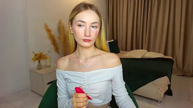 bella__rose from StripChat