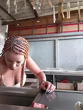 Try our girls live displays and explore the company of endless strippers, with beautiful physiques, vibrating toys and more.