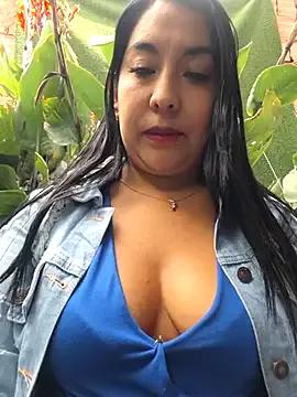 Bella_keny from StripChat is Freechat